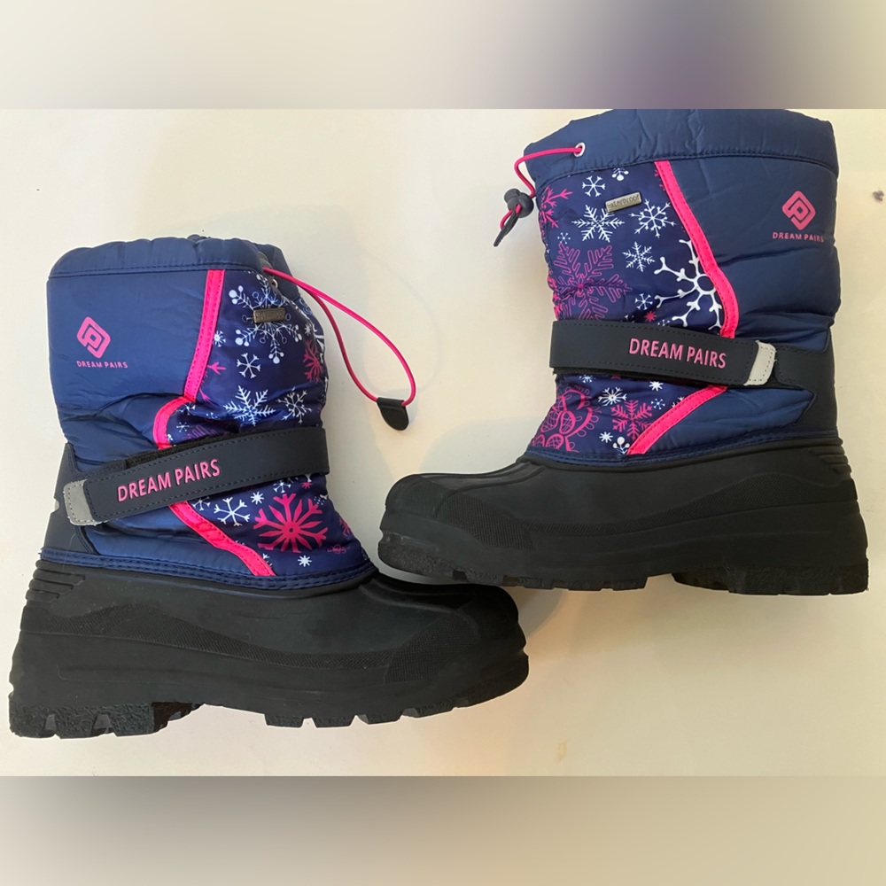DREAM PAIRS SNOW BOOTS- WATERPROOF- US 8